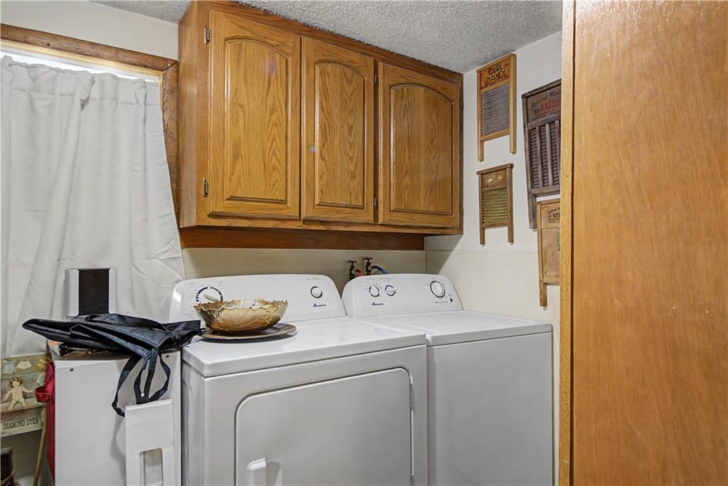206 N Webster Street Property Photo 18