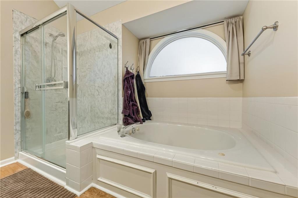 1100 Silverleaf Lane Property Photo 24