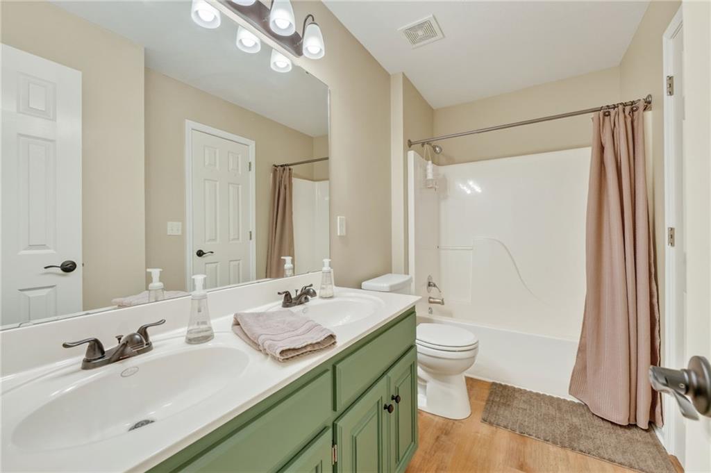1100 Silverleaf Lane Property Photo 30