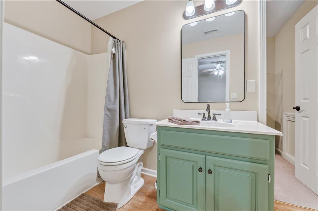 1100 Silverleaf Lane Property Photo 35