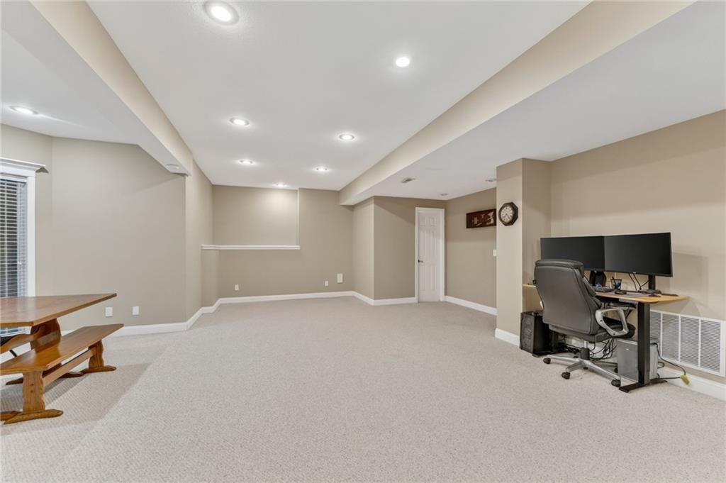 1100 Silverleaf Lane Property Photo 39