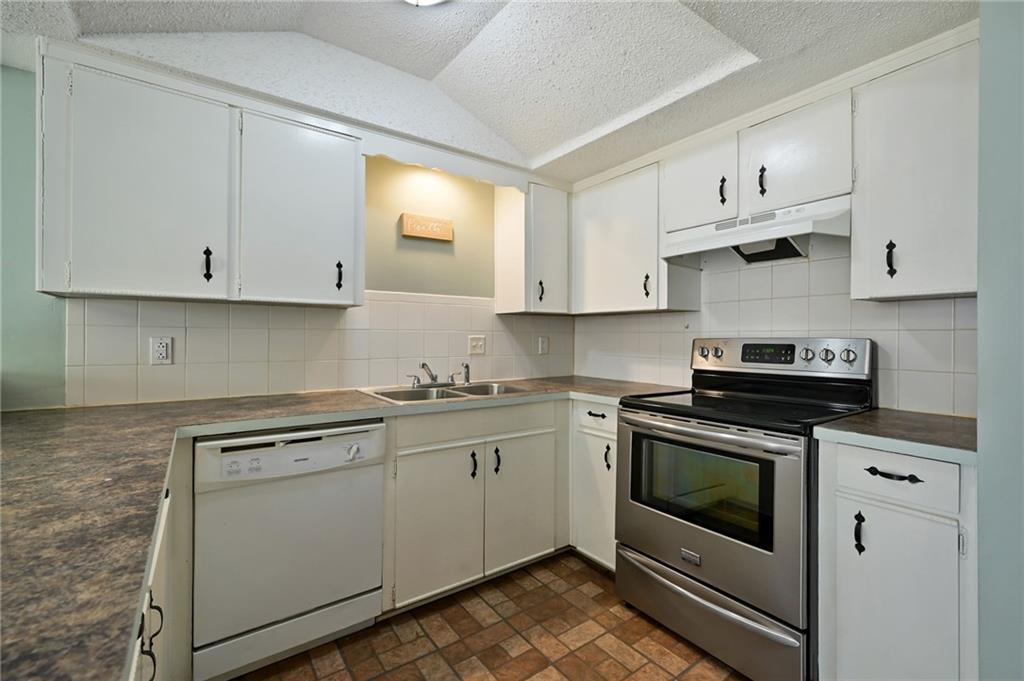 6208 E 129th Street Property Photo 10