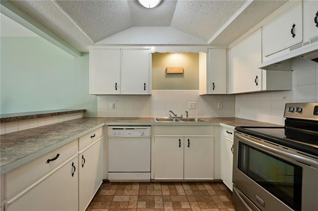 6208 E 129th Street Property Photo 14