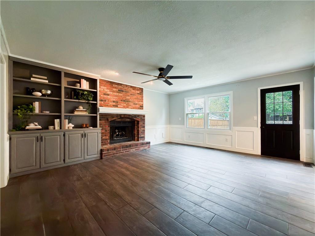 15026 W 146 Street Property Photo 4