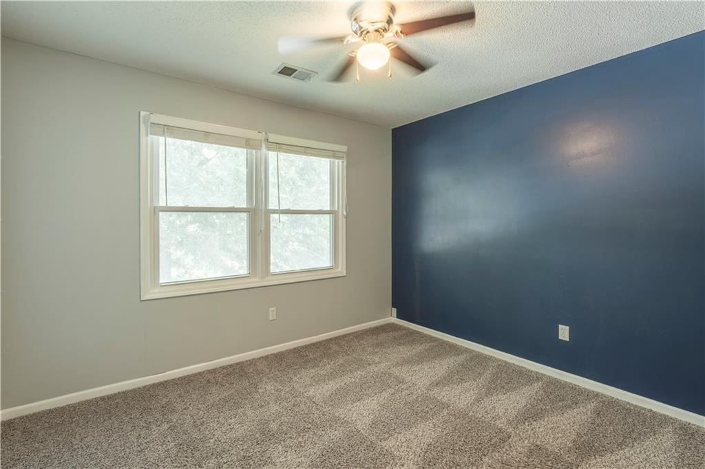 15026 W 146 Street Property Photo 24