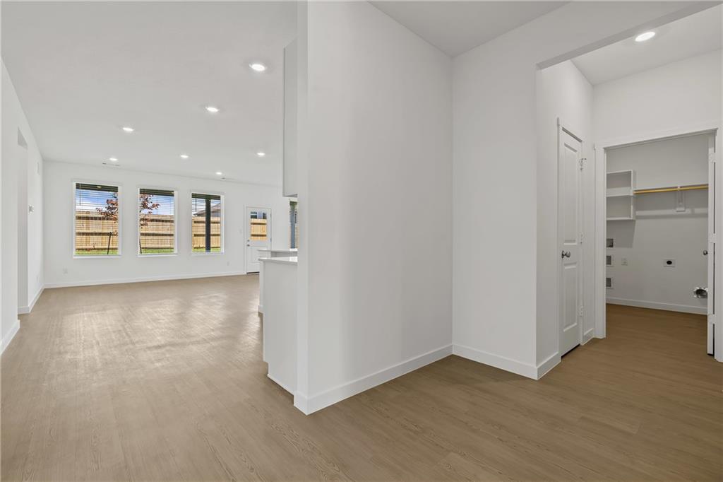 21287 Cleveland Street Property Photo 2