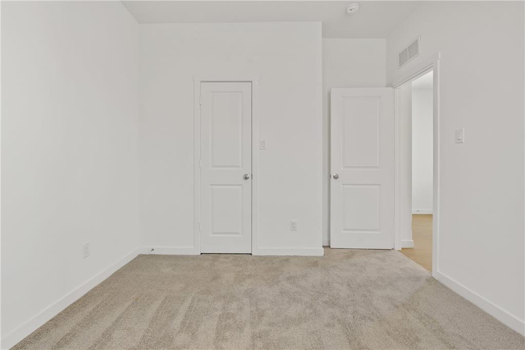 21287 Cleveland Street Property Photo 6