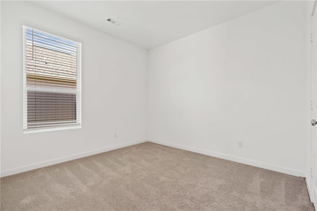 21287 Cleveland Street Property Photo 7