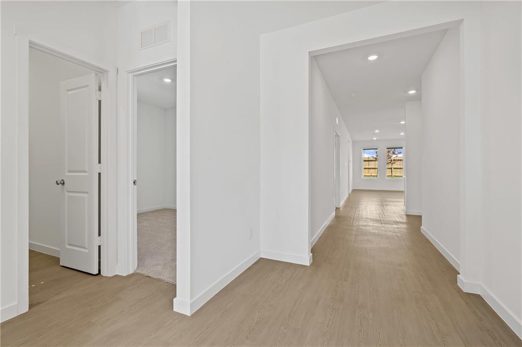 21287 Cleveland Street Property Photo 10