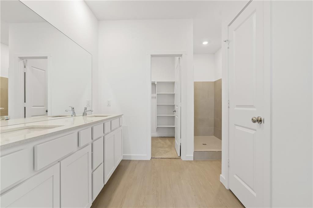 21287 Cleveland Street Property Photo 18