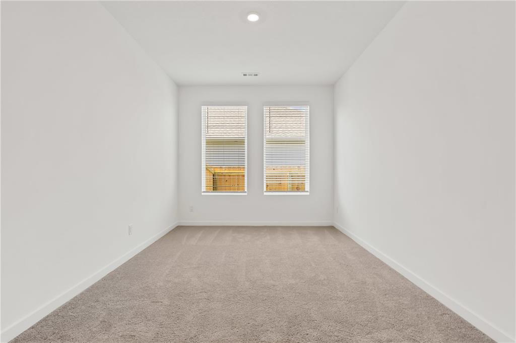 21287 Cleveland Street Property Photo 23