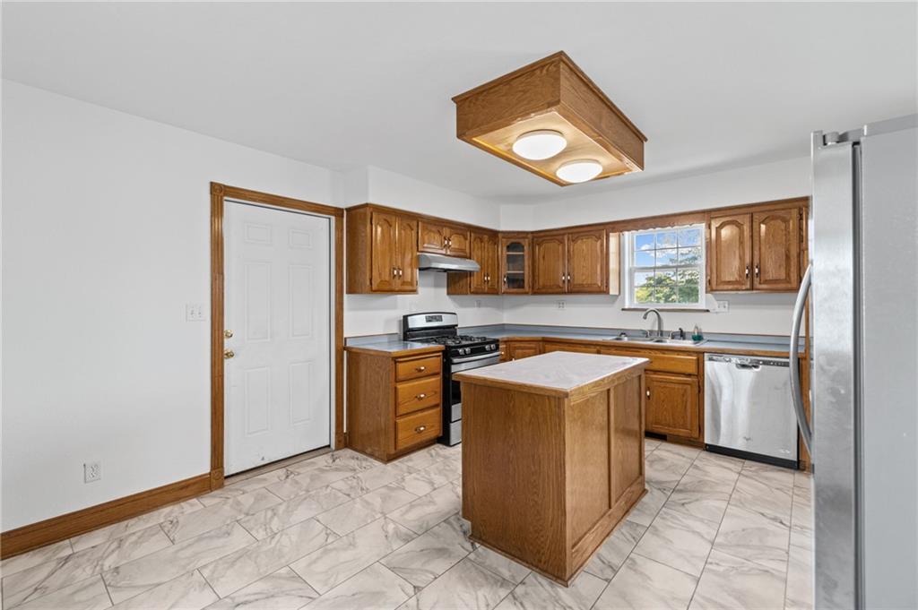 11991 Wood Oak Avenue Property Photo 7