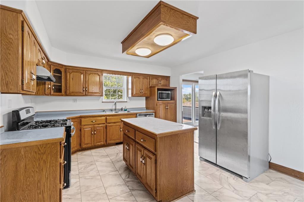 11991 Wood Oak Avenue Property Photo 8