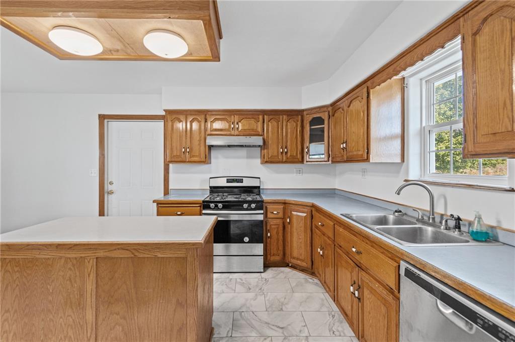 11991 Wood Oak Avenue Property Photo 9
