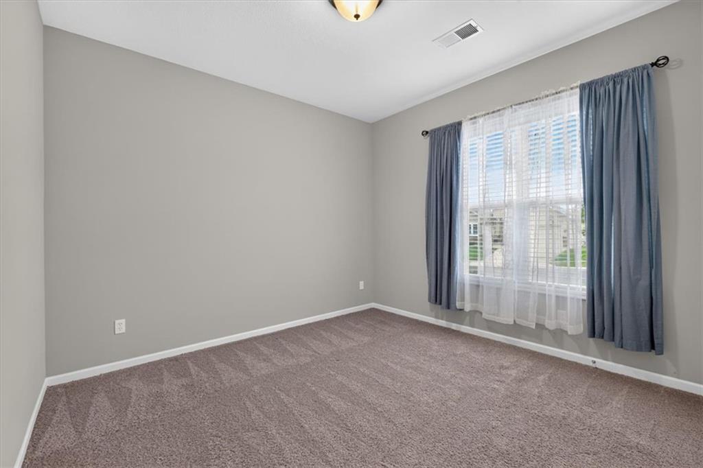 310 Crestview Court Property Photo 21