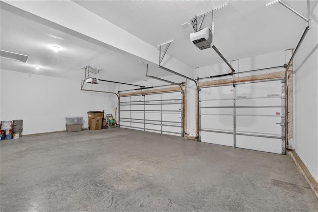 310 Crestview Court Property Photo 25