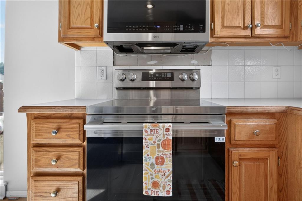 20941 W 226th Street Property Photo 19