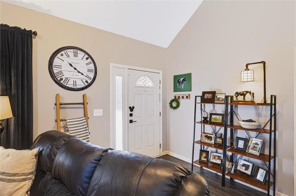 204 Amy Street Property Photo 4