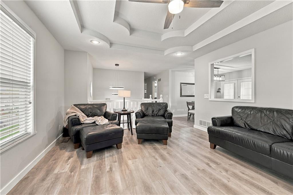 1007 Golden Avenue Property Photo 3
