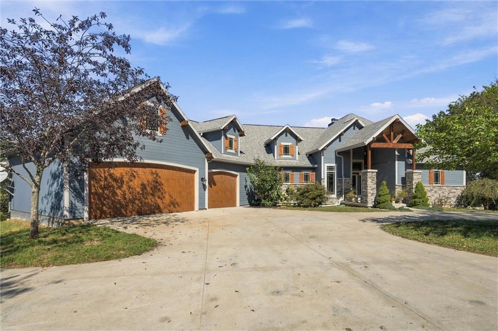 13012 E Lone Jack Lee's Summit Road Property Photo 1