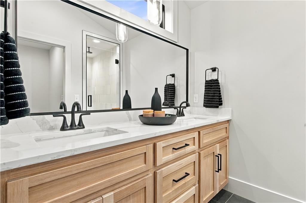 2135 Madison Avenue Property Photo 39