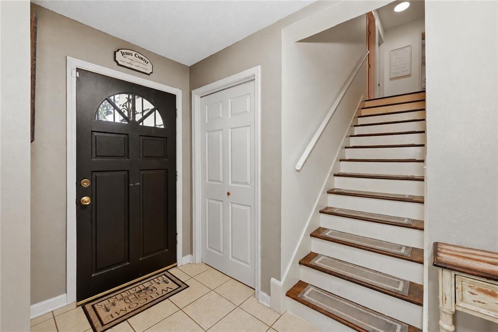 12408 Monroe Avenue Property Photo 19