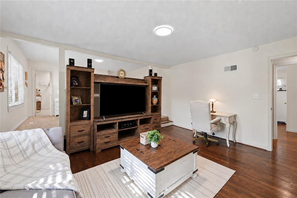 12408 Monroe Avenue Property Photo 22