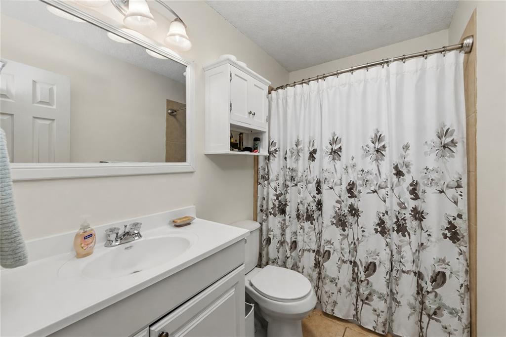 12408 Monroe Avenue Property Photo 24