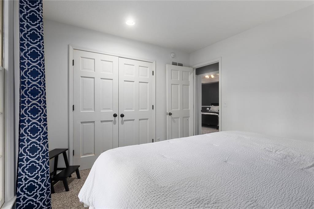 1001 Wyckwood Drive Property Photo 17