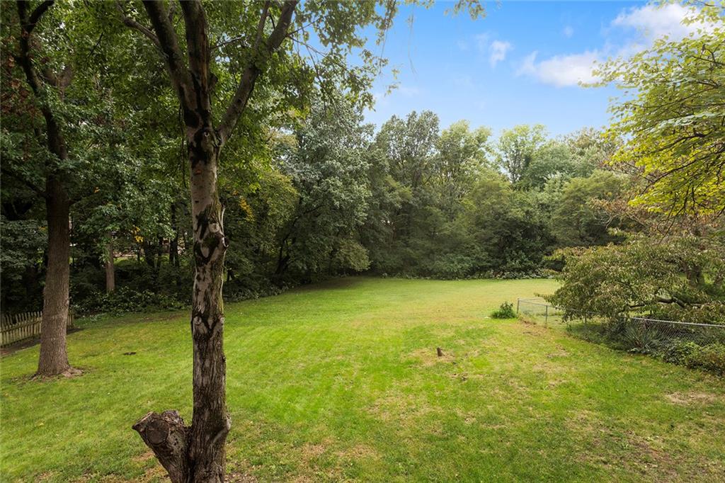 1001 Wyckwood Drive Property Photo 36