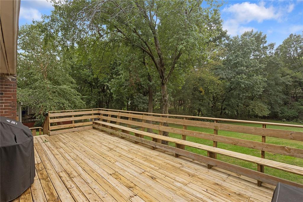 1001 Wyckwood Drive Property Photo 37