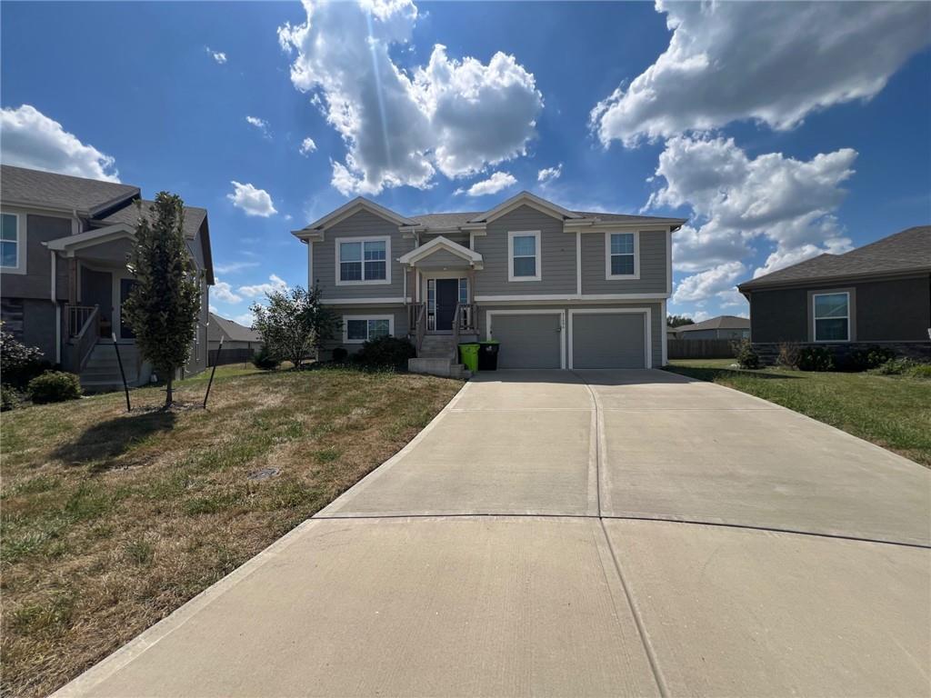 21806 Lucca Circle Property Photo 1