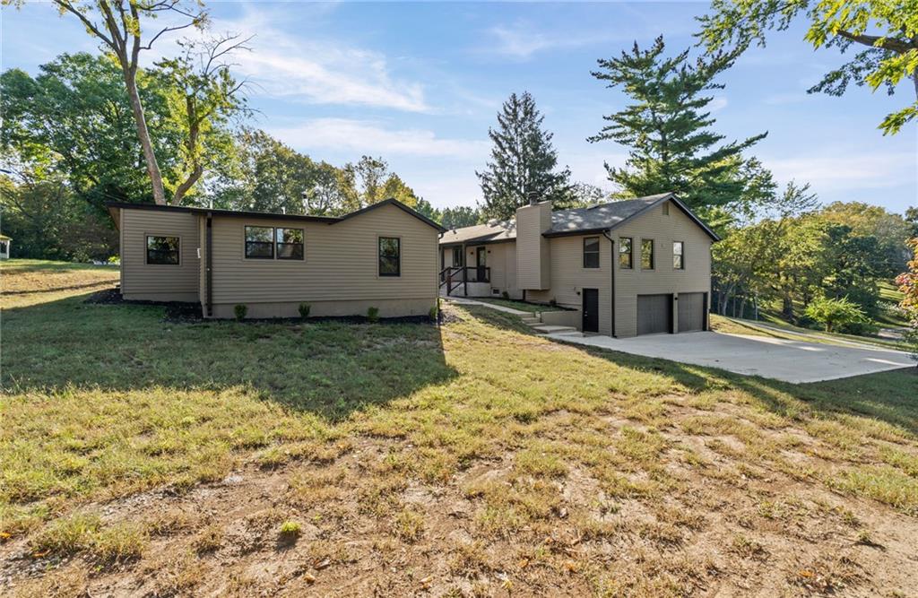15800 Woods Chapel Road Property Photo 2