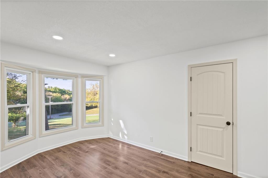 15800 Woods Chapel Road Property Photo 10