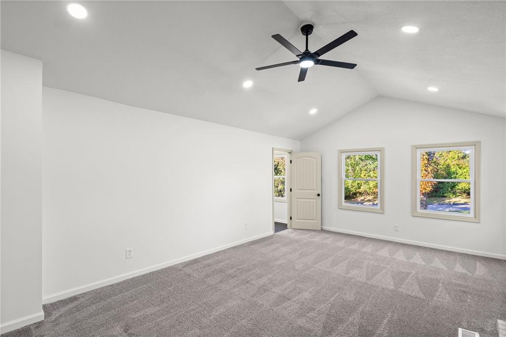 15800 Woods Chapel Road Property Photo 13