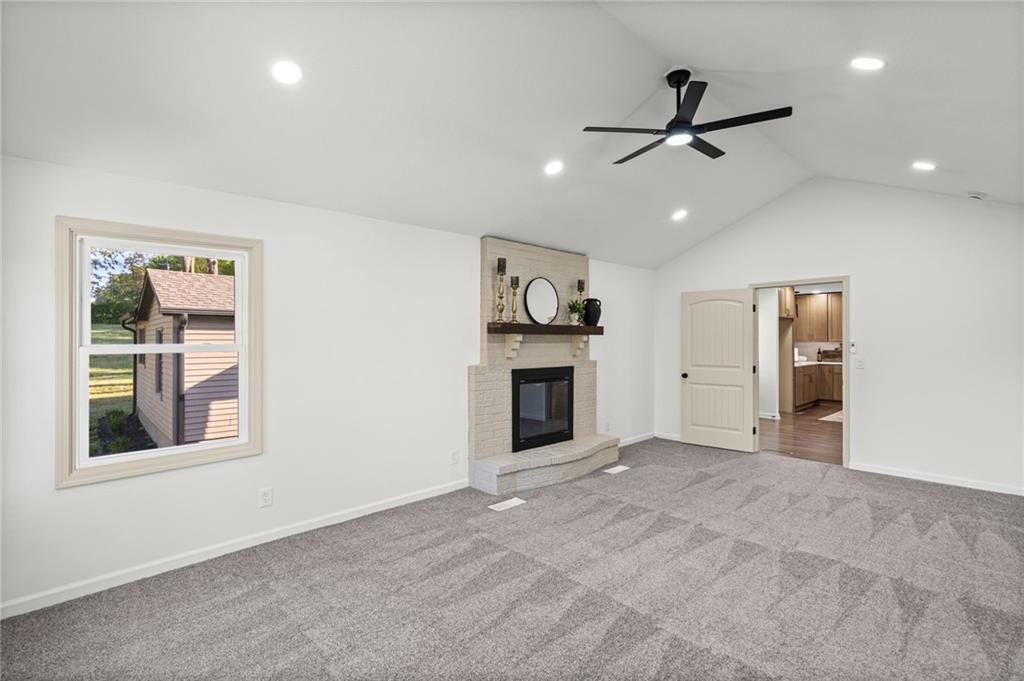 15800 Woods Chapel Road Property Photo 14
