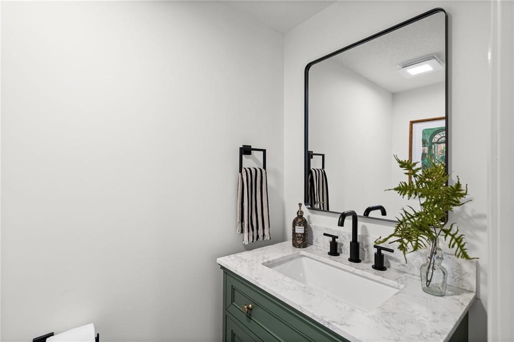 15800 Woods Chapel Road Property Photo 24