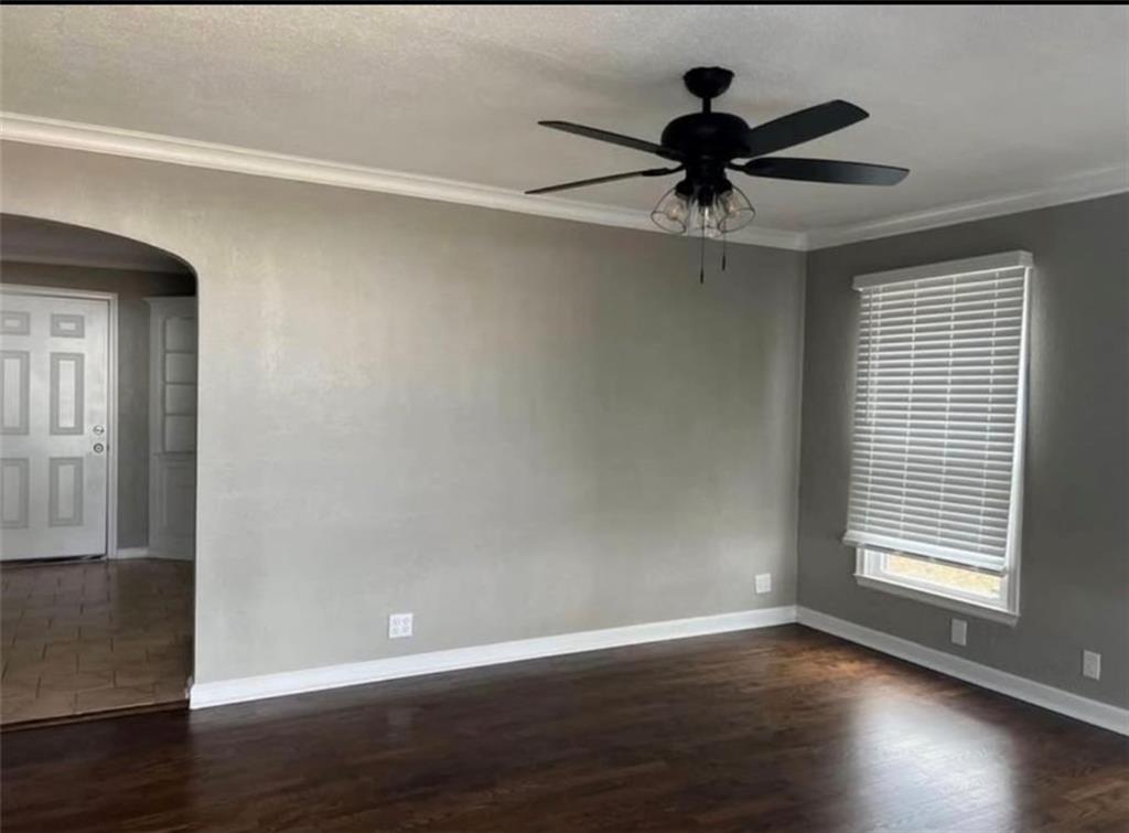 114 E Cass Street Property Photo 3