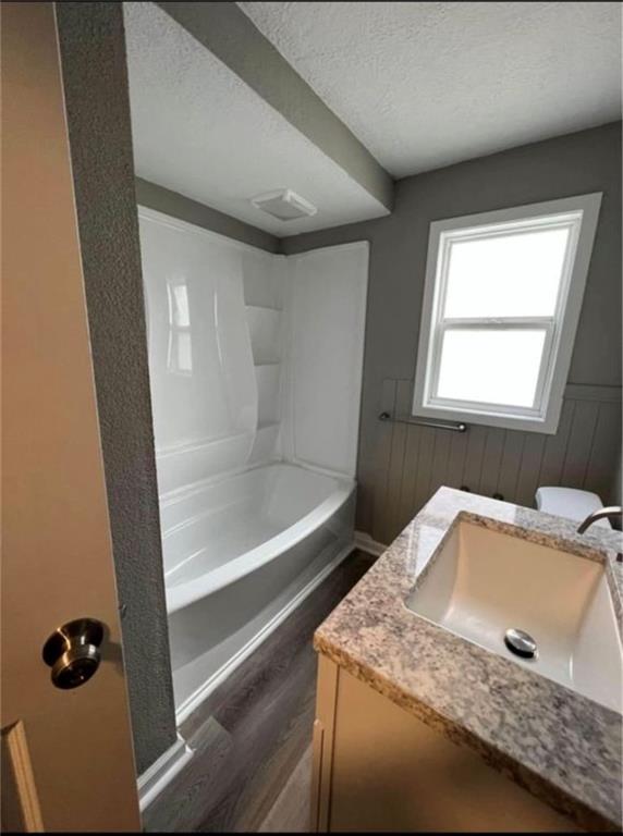 114 E Cass Street Property Photo 9