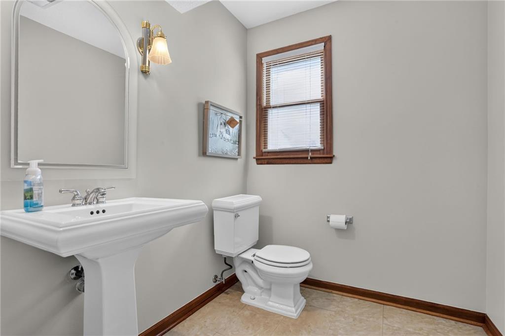 7608 Nw 76th Place Property Photo 12