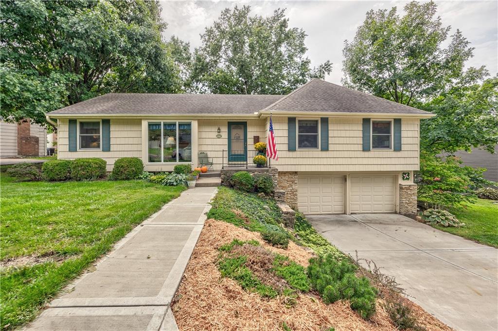 10803 W 98th Street Property Photo