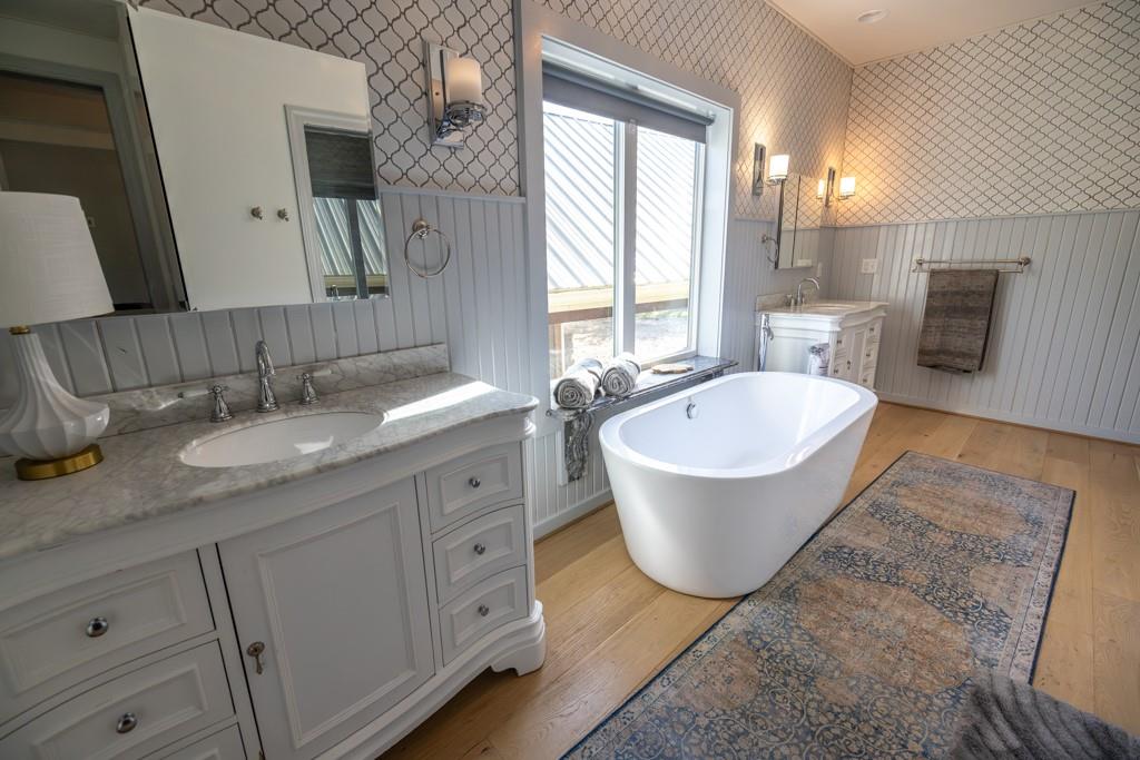 2347 Oregon Terrace Property Photo 68
