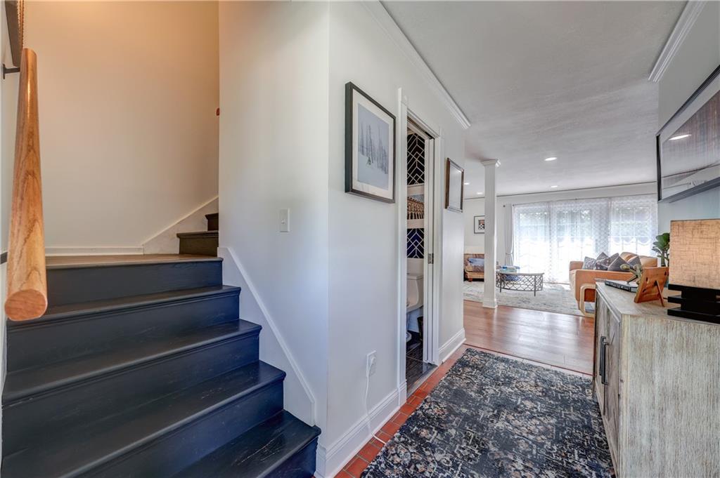 7615 Johnson Drive Property Photo 4