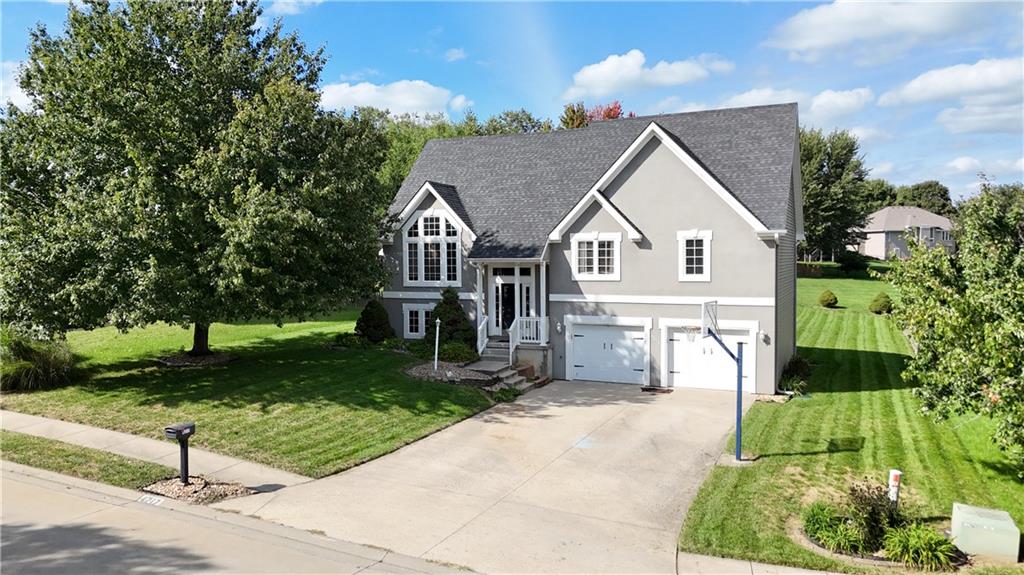 4217 N Devonshire Drive Property Photo