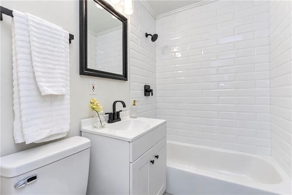204 Pacific Drive Property Photo 21