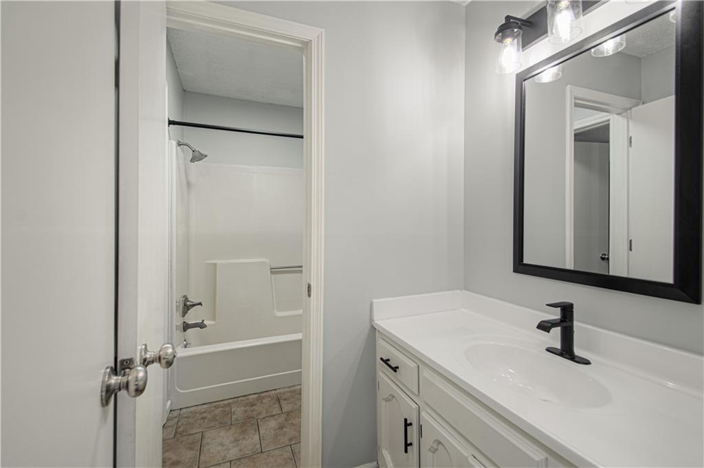 8904 Ne 72nd Street Property Photo 22