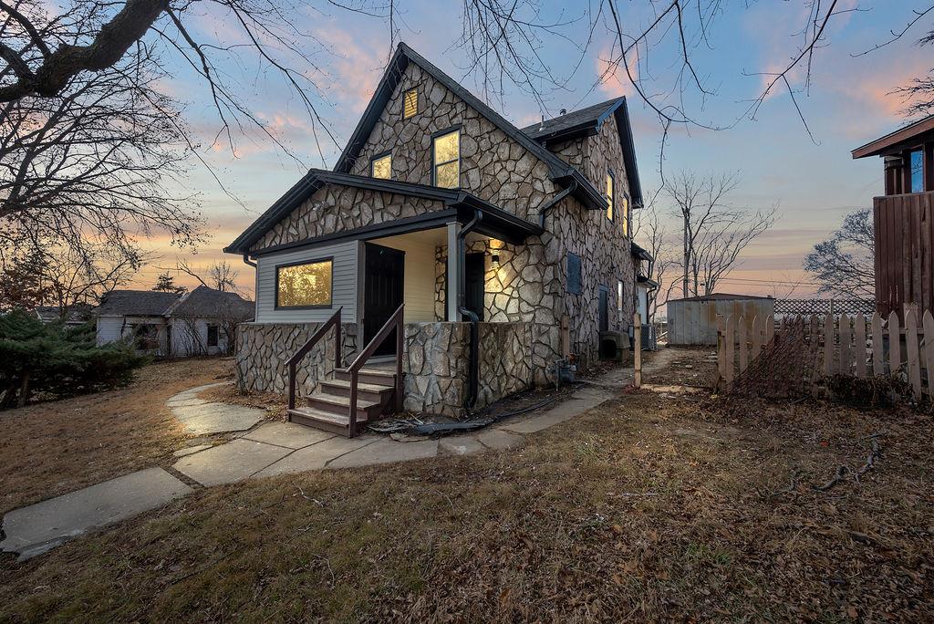 108 S 17th Street Property Photo 1