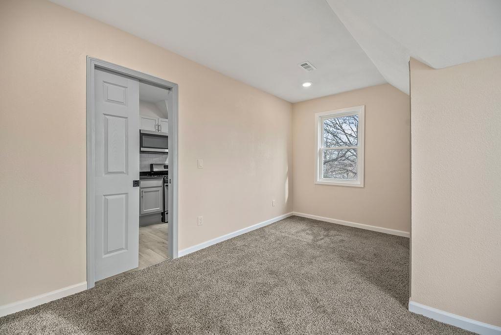 108 S 17th Street Property Photo 6