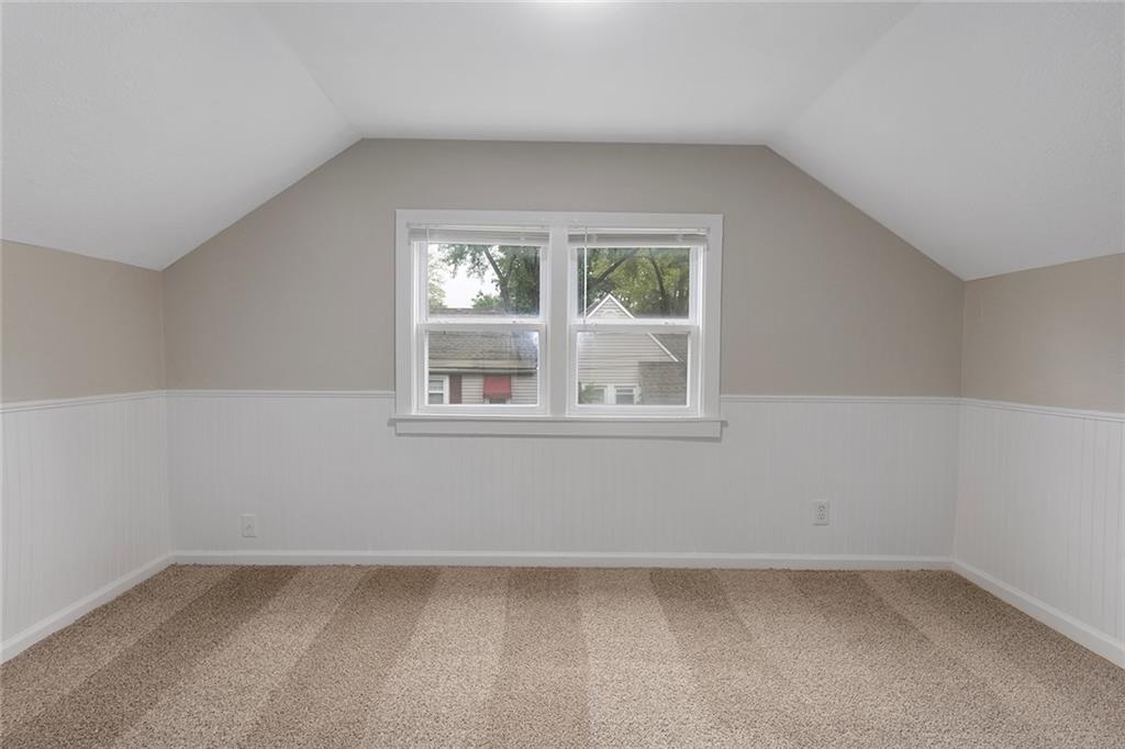 1400 E Hayward Avenue Property Photo 23