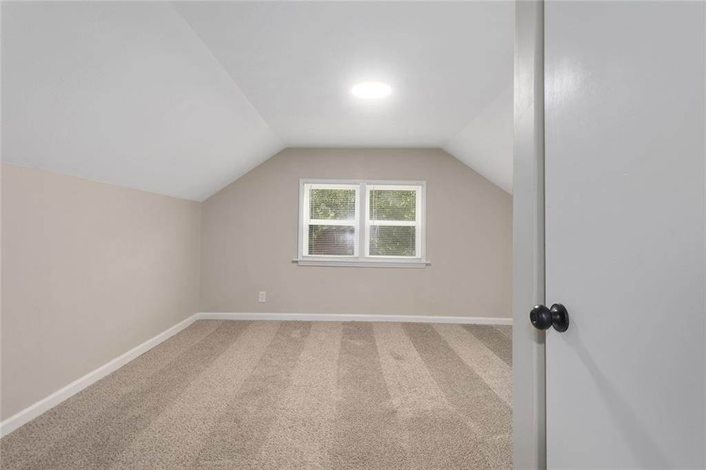 1400 E Hayward Avenue Property Photo 25